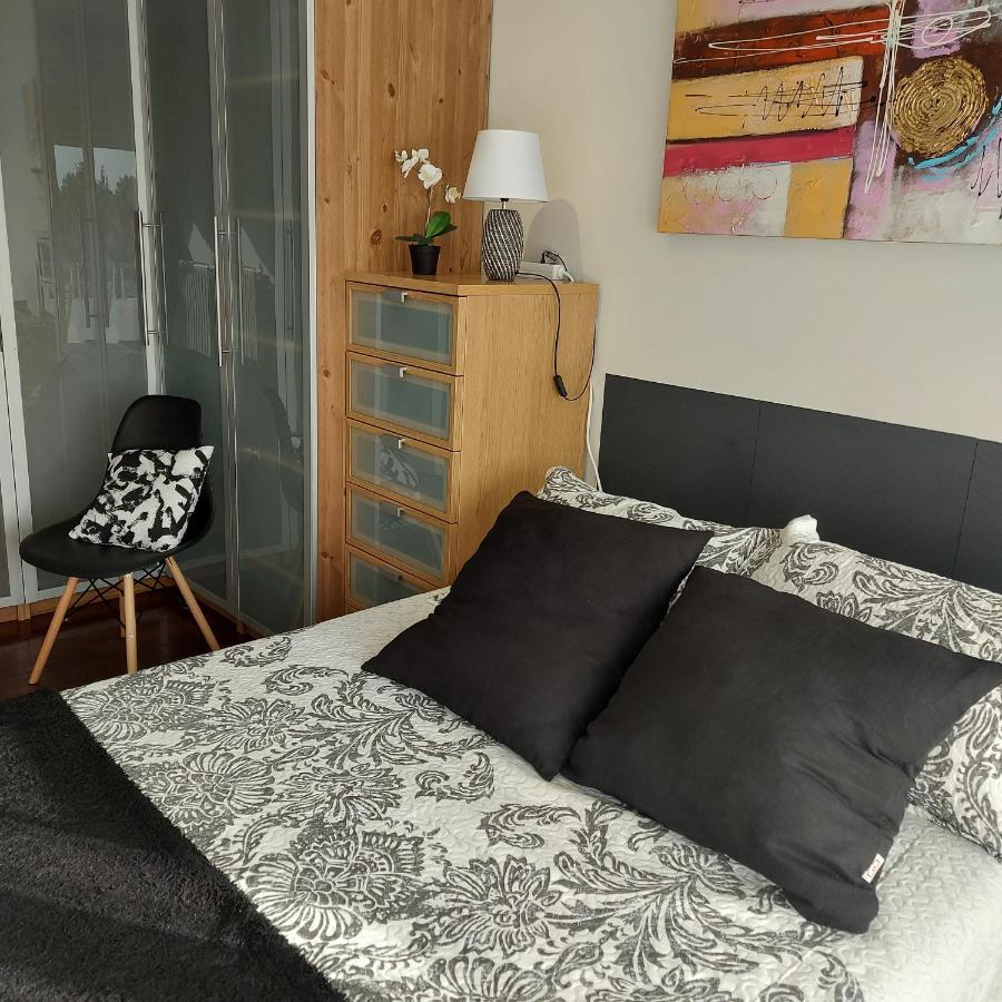 Soleado Piso Con Garaje Y Piscina A 8' Centro Lejlighed Castro Urdiales Eksteriør billede