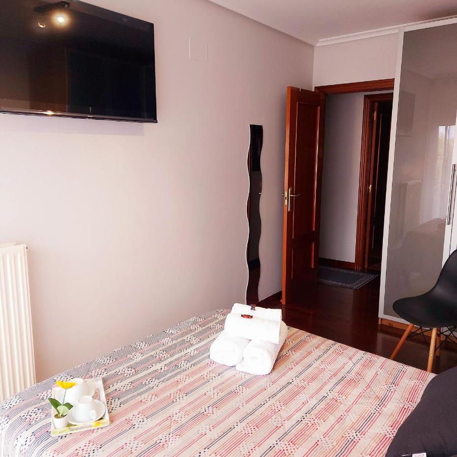 Soleado Piso Con Garaje Y Piscina A 8' Centro Lejlighed Castro Urdiales Eksteriør billede